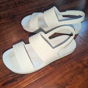 Reef Water Vista Sandals Size 7